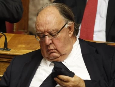 Στο «σκαμνί» ο Θεόδωρος Πάγκαλος – Γιατί κατηγορείται;